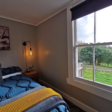 Karangahake Crown Ridge Miners Cottage מראה חיצוני תמונה