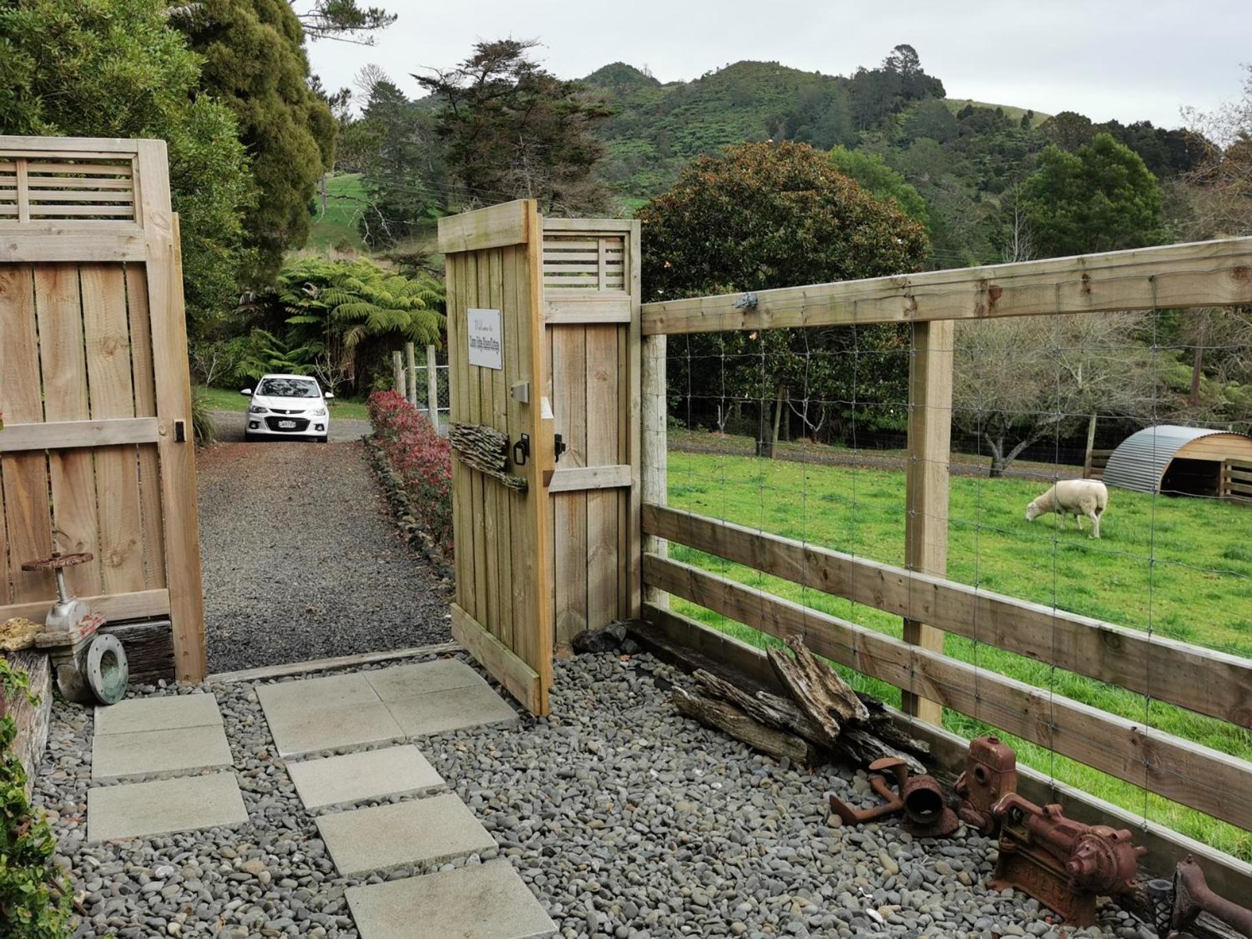 Karangahake Crown Ridge Miners Cottage מראה חיצוני תמונה